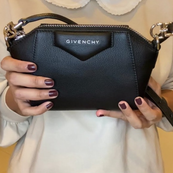 Givenchy Handbags - $1200 Givenchy antigona nano black leather crossbody bag purse